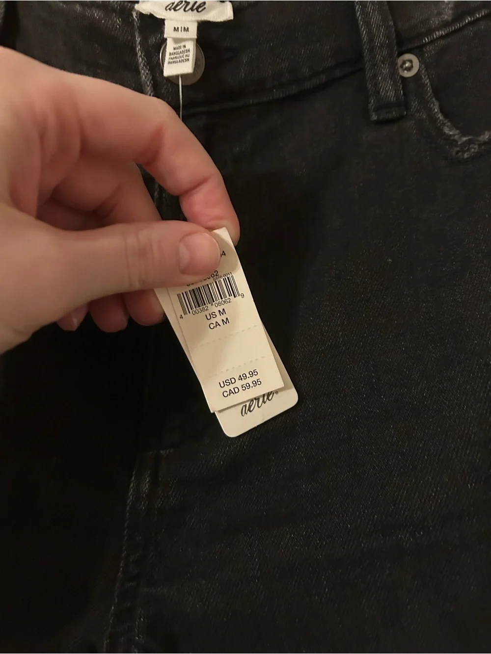 NWT Aerie Black Distressed Denim Shorts – Size Medium (fit like an 8/10)
